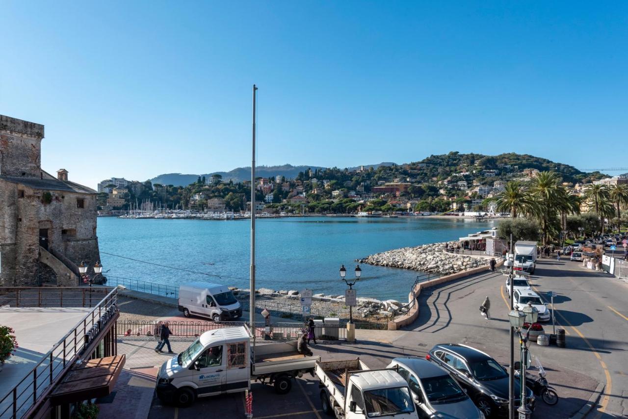 Alla Casa Rosa Al Mare, Central Seafront Stay With Free Private Garage, Air Conditionig, Wi-Fi, Ideal Choice For A Relaxing And Exciting Coastal Escape Rapallo Exterior foto