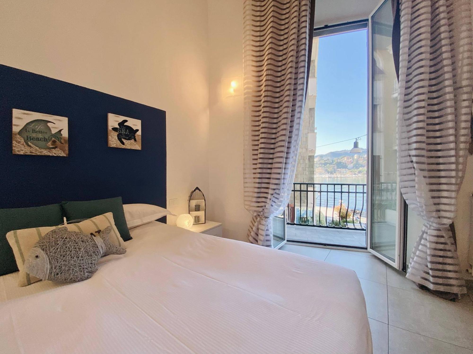 Alla Casa Rosa Al Mare, Central Seafront Stay With Free Private Garage, Air Conditionig, Wi-Fi, Ideal Choice For A Relaxing And Exciting Coastal Escape Rapallo Exterior foto